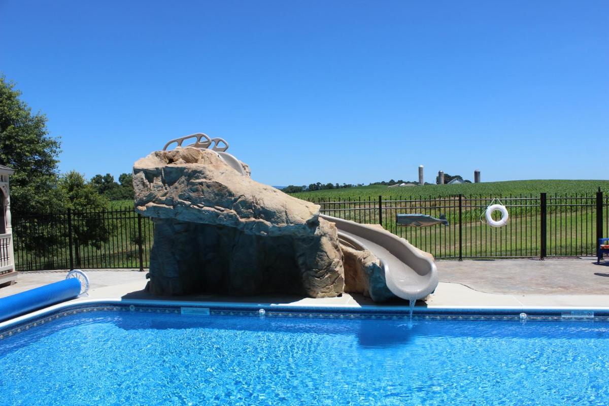 Carriage Stop Bed & Breakfast - Housity