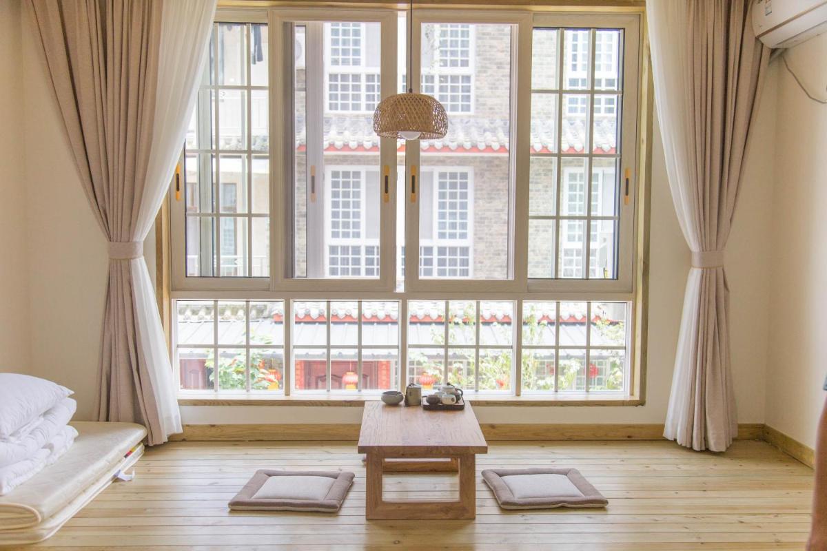 Bloom Time Guest House - Housity