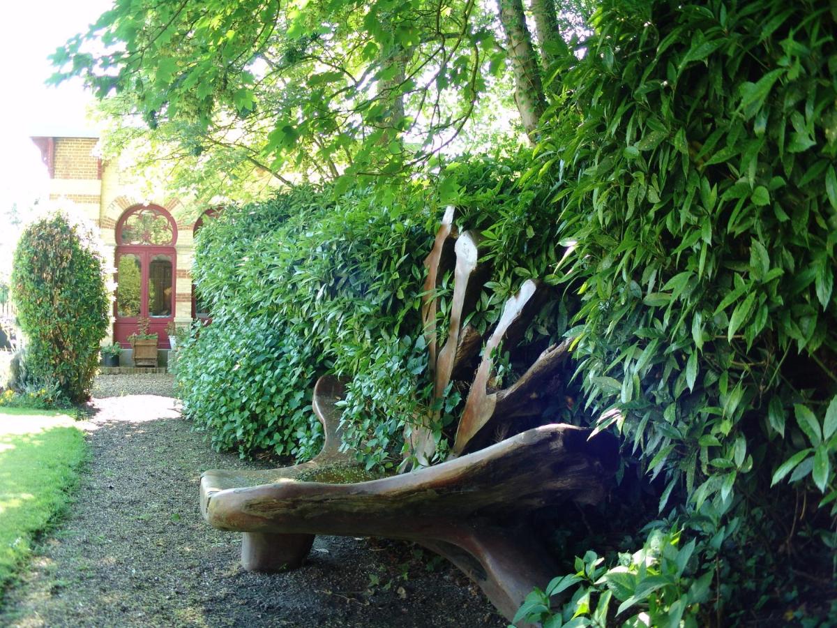 Jardin de l'établissement Hôtel L'Ecrin