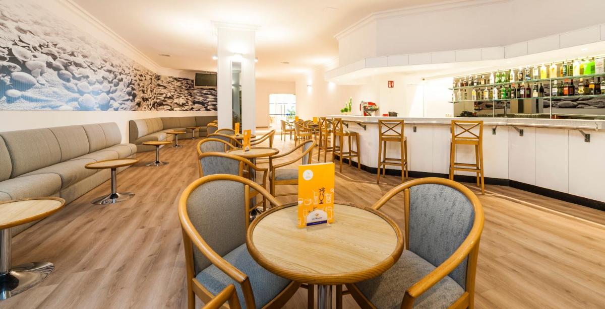 Bebidas en Globales Santa Lucia - Adults Only 18