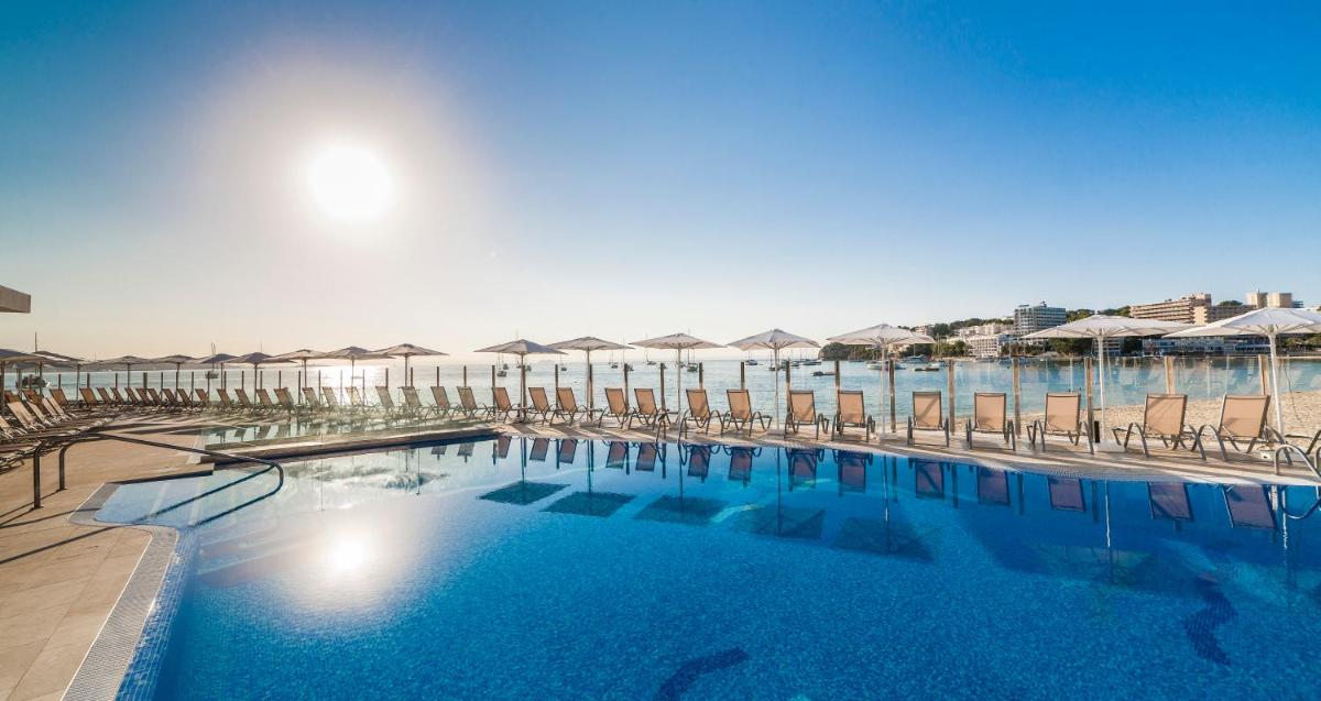 Piscina en o cerca de Globales Santa Lucia - Adults Only 18