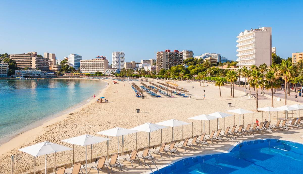 Playa de o cerca de este hotel