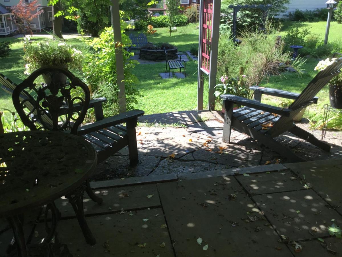 Amherst Inn - Housity
