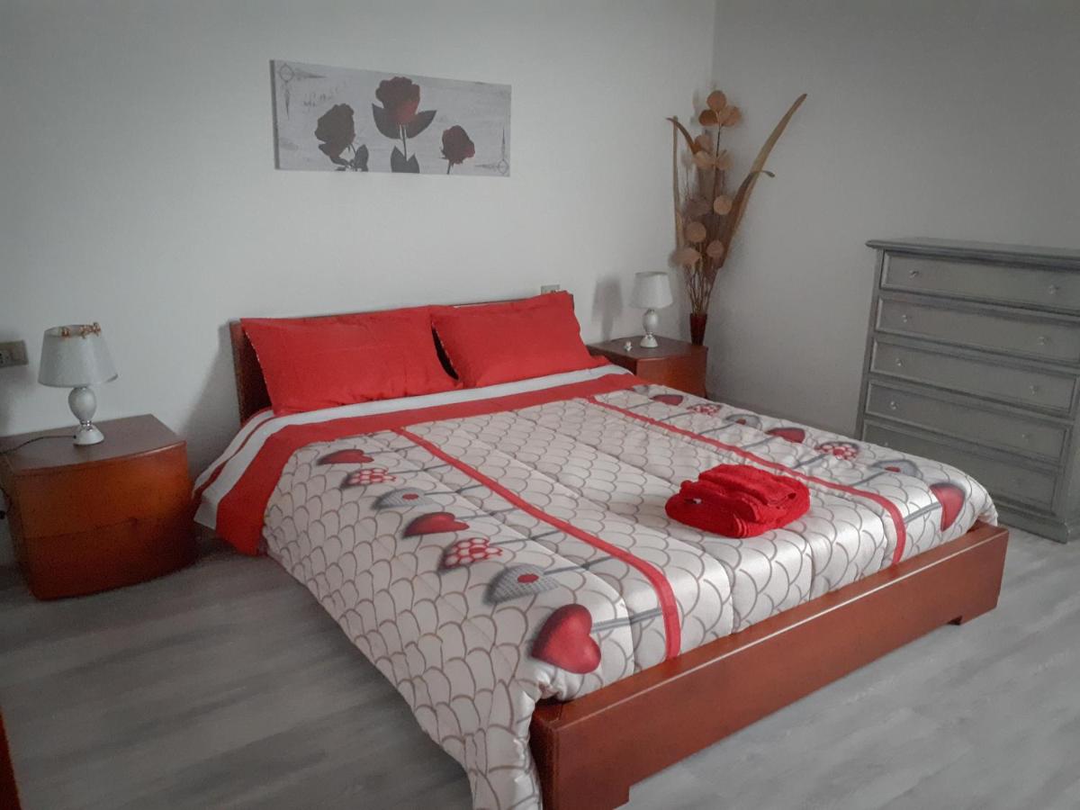 Perla Rossa - Housity