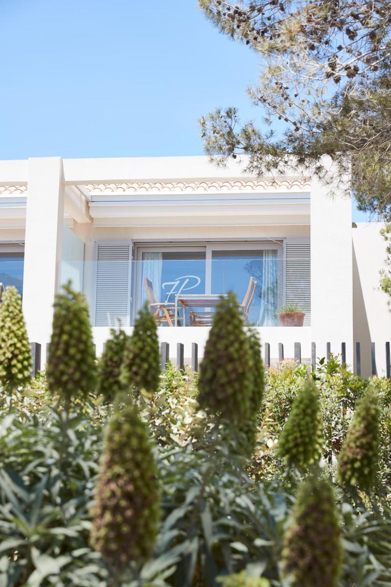 Jardín al aire libre en 7Pines Resort Ibiza, part of Destination by Hyatt
