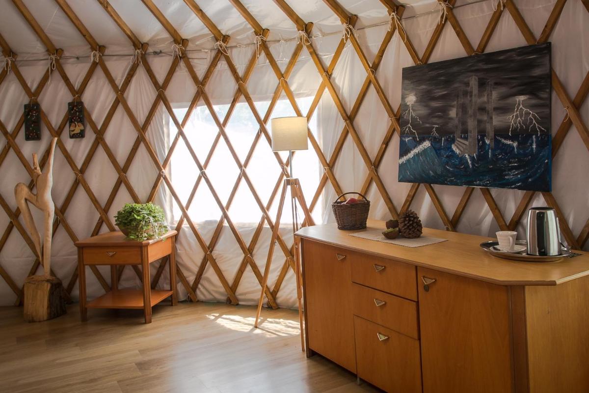 Glamping Podgrodzie - Housity