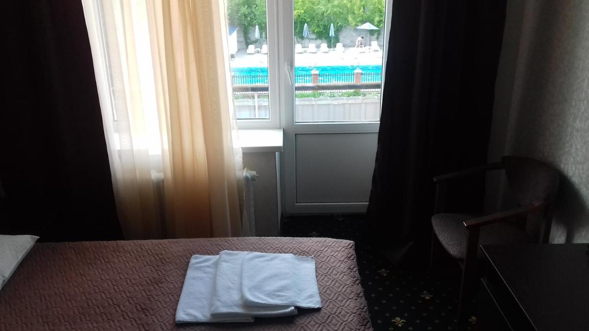 Gostinichnyi kompleks quot plios quot - Housity