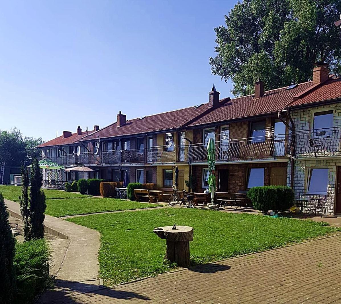 Domki nad Zalewem Kamieńskim - Housity