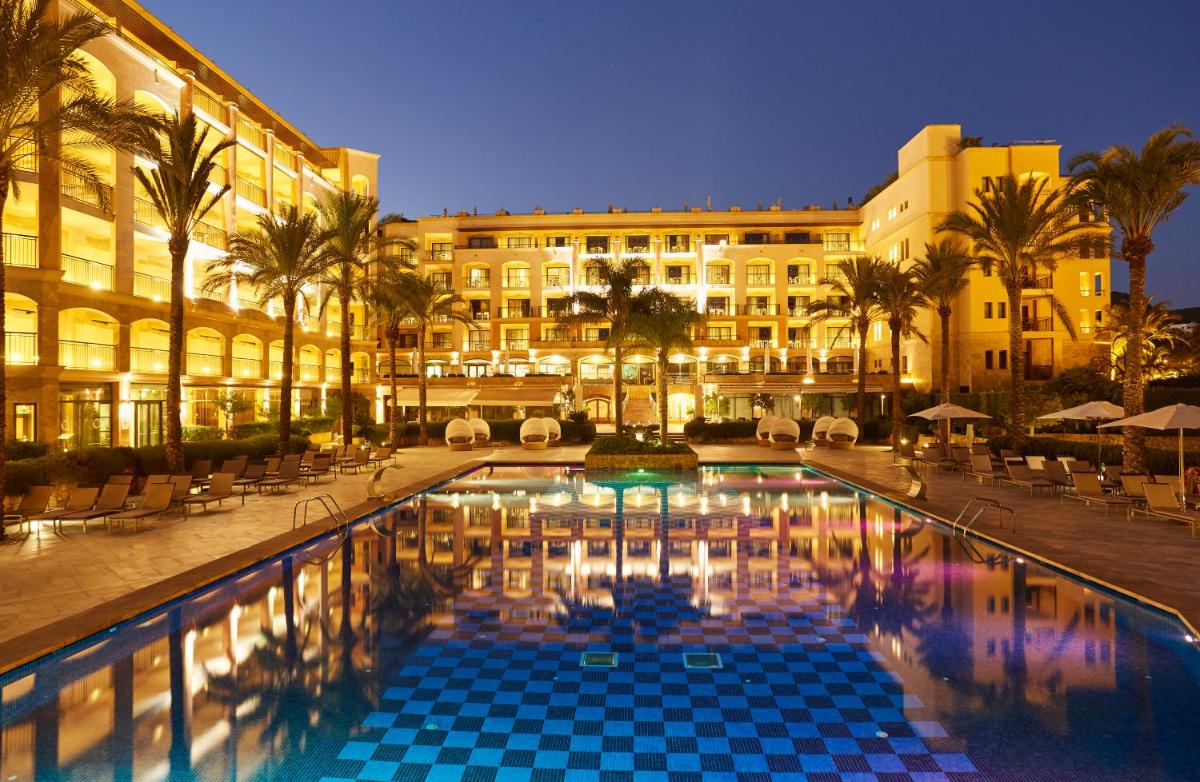 Piscina en o cerca de Insotel Fenicia Prestige Suites & Spa
