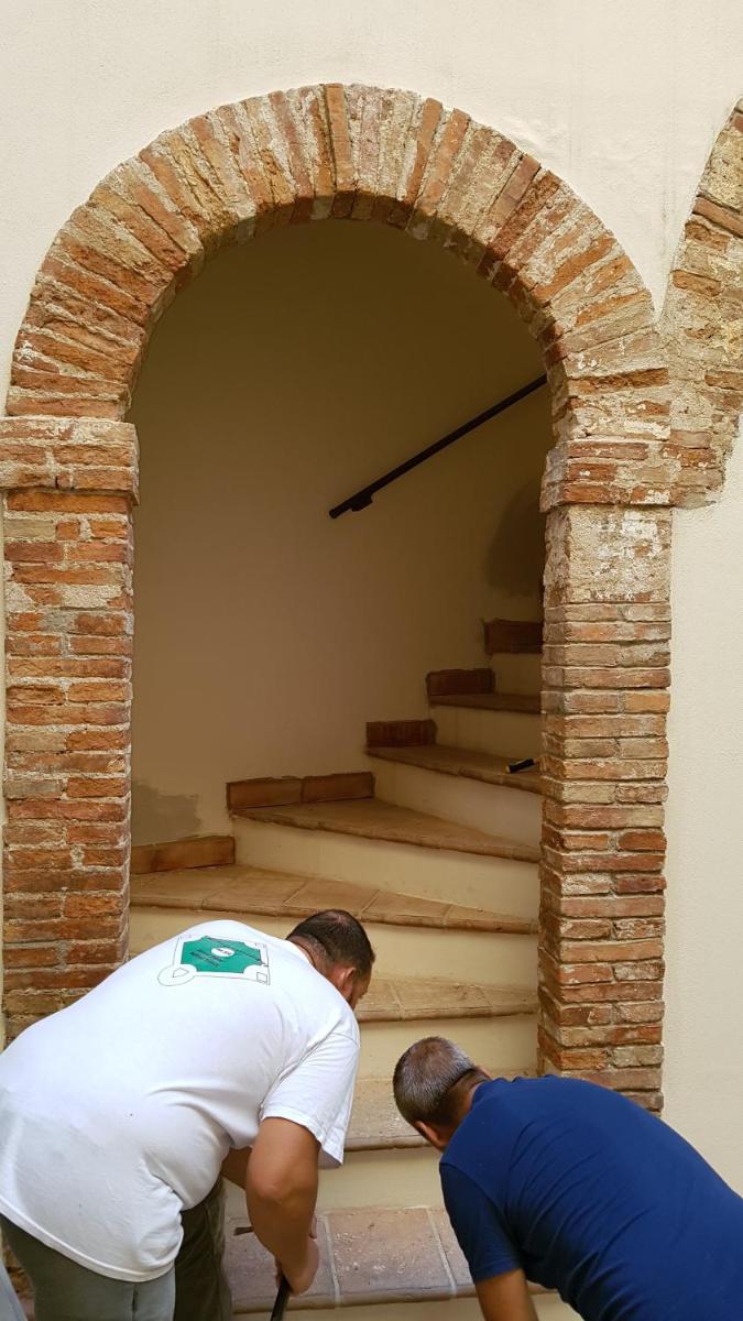 Suitetrails - Sotto il Castello