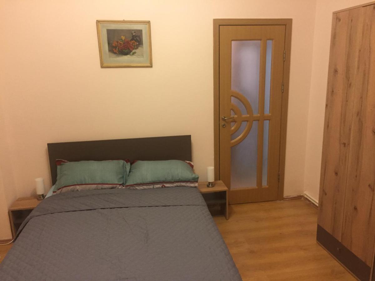 Mitza House - Housity