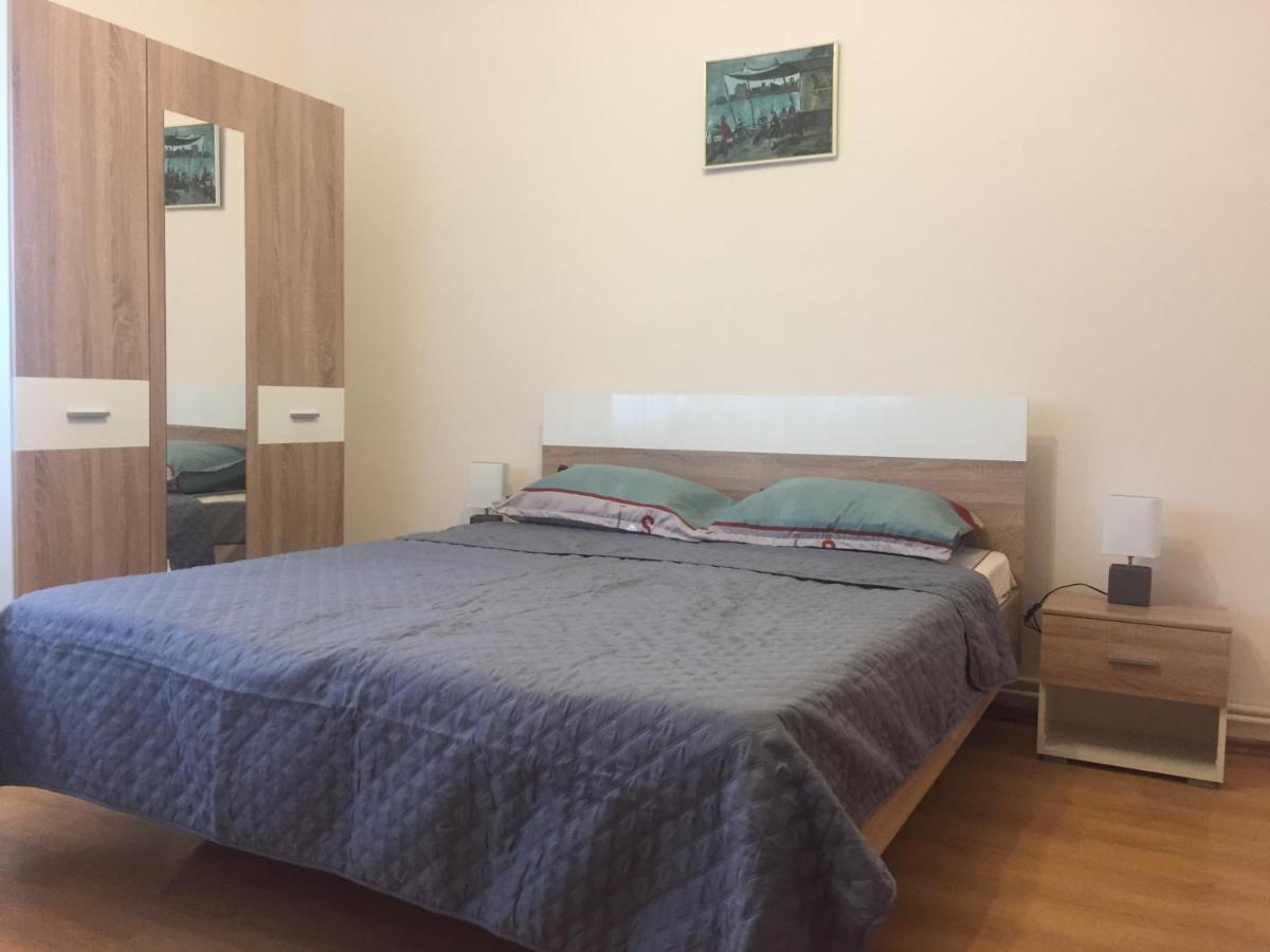 Mitza House - Housity