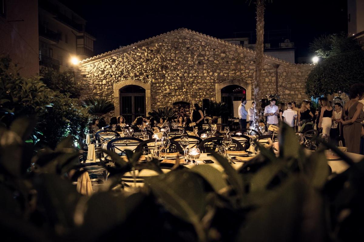 Hotel Residence La Fortezza - Housity