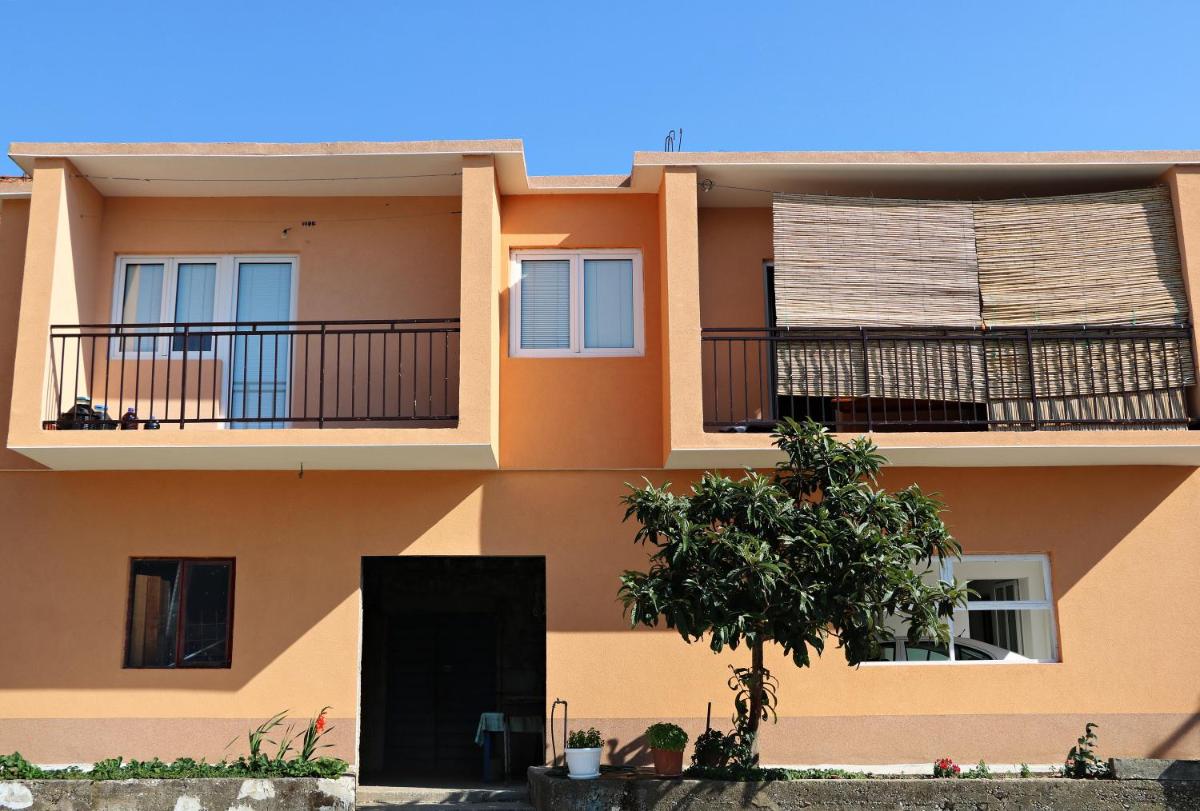 Apartment Ćuće - Housity