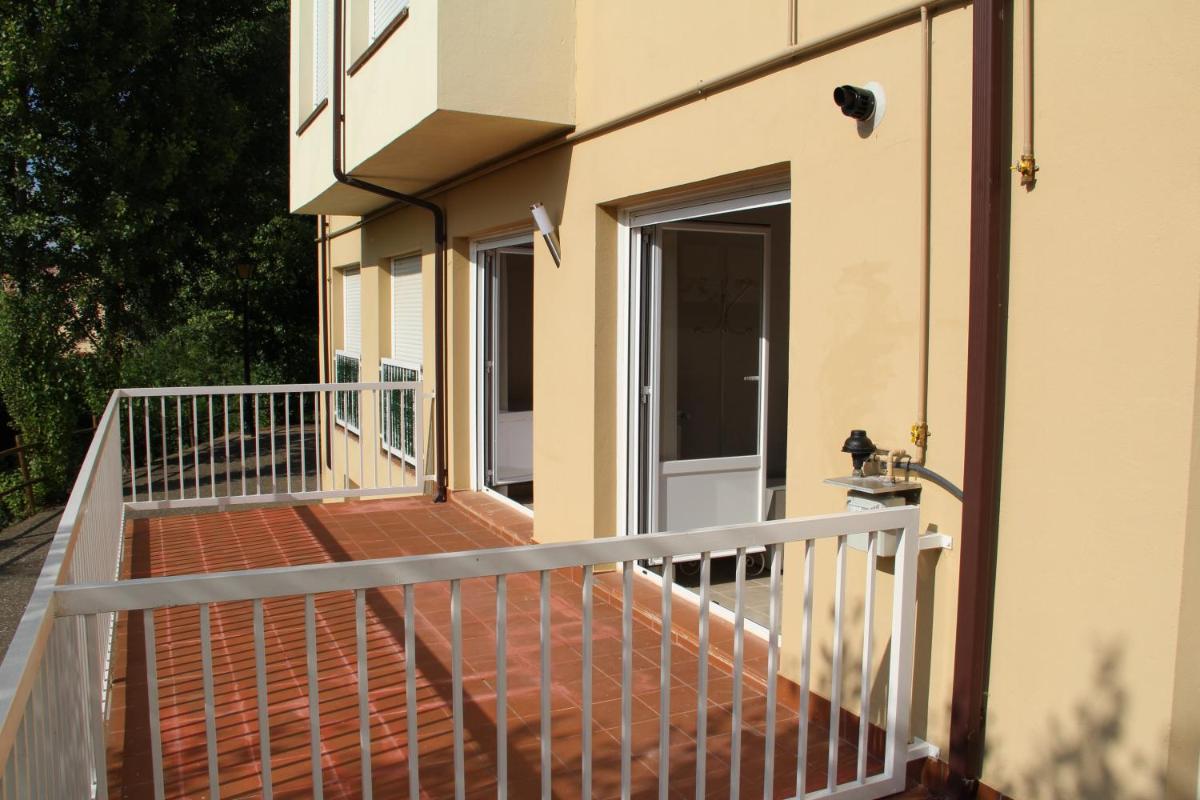 Rivera Del Tirón Apartamentos - Housity