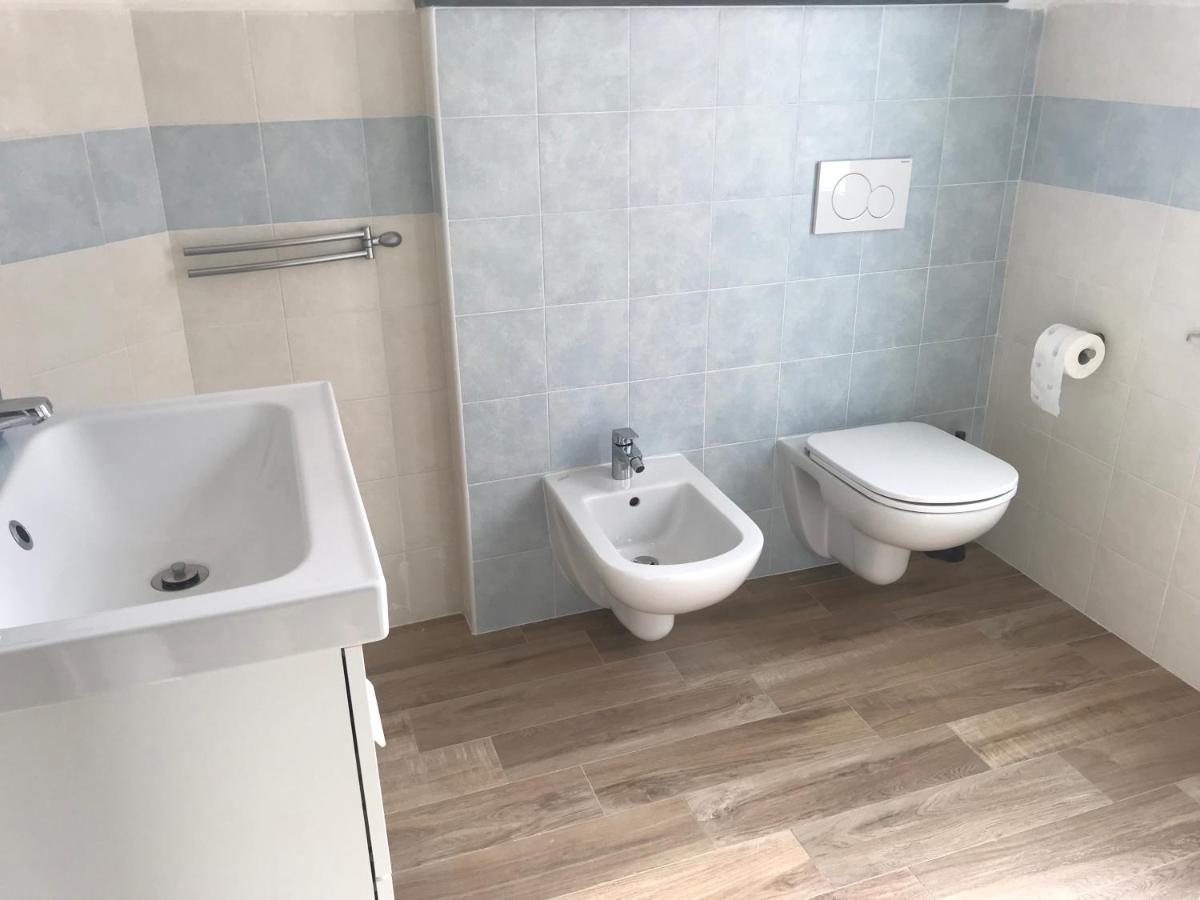 Emilio House - Housity