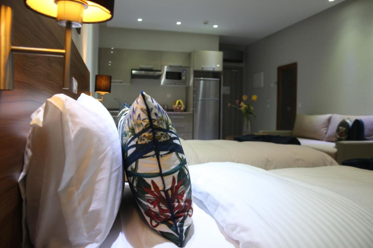 L'escale Suites Résidence Hôtelière By 7AV HOTELS - Housity