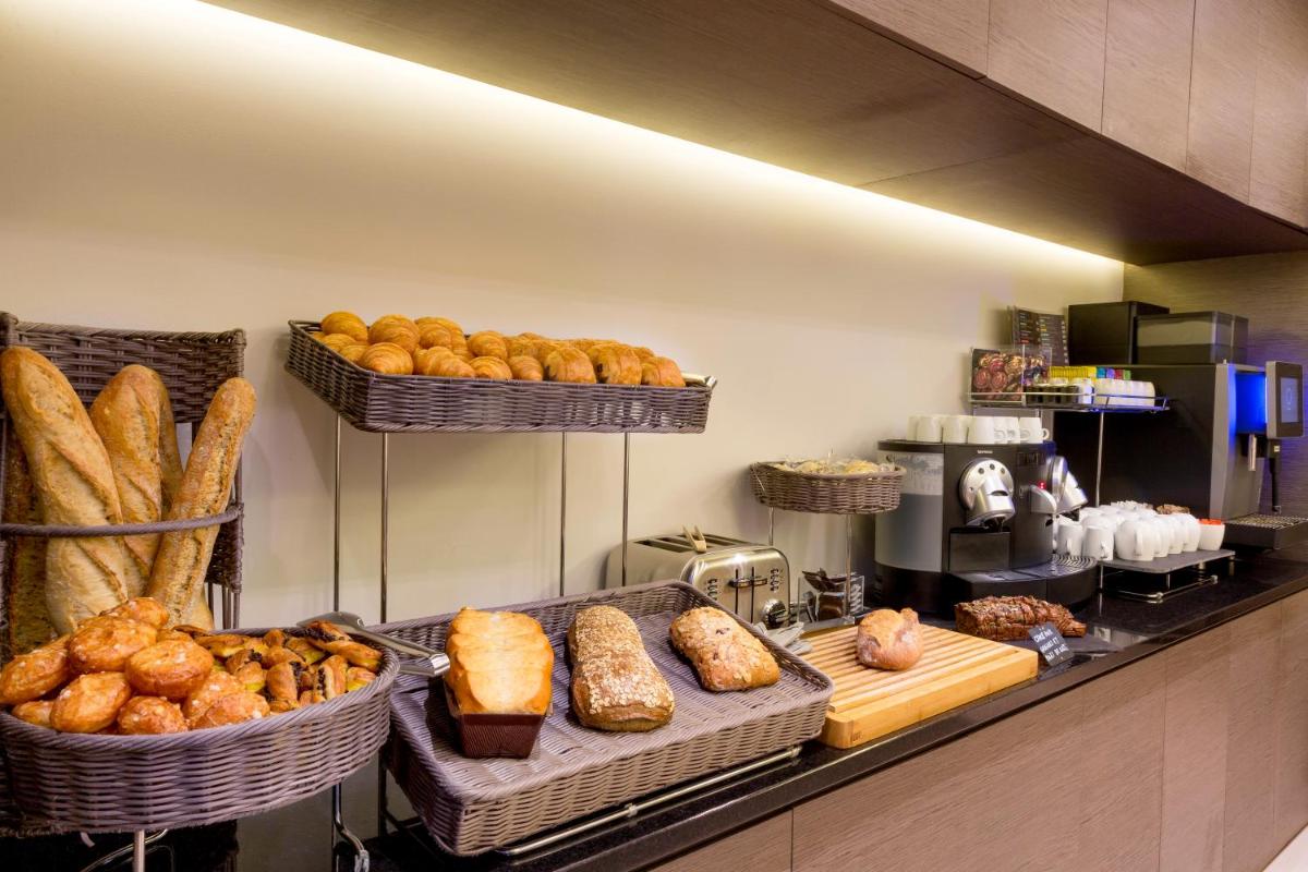 Nourriture dans l'hôtel ou à proximité