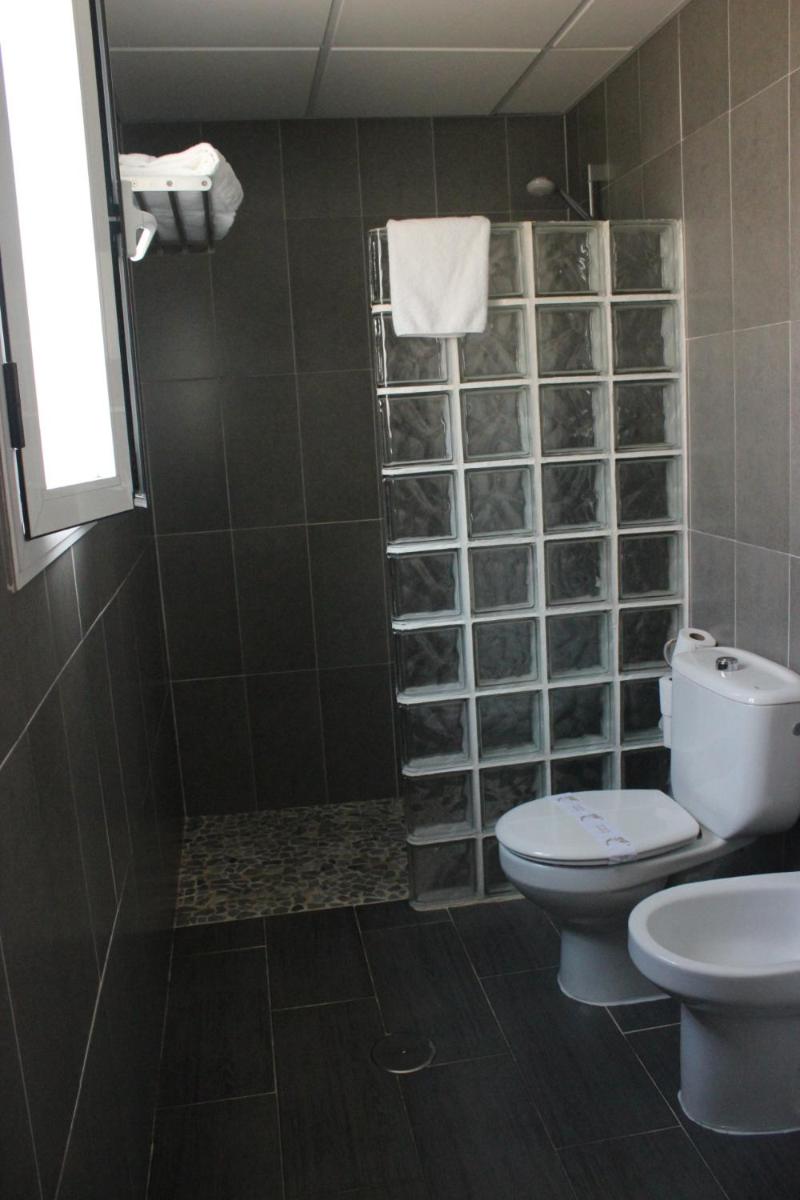 Un baño de Hotel Varinia Serena - Balneario de Alange