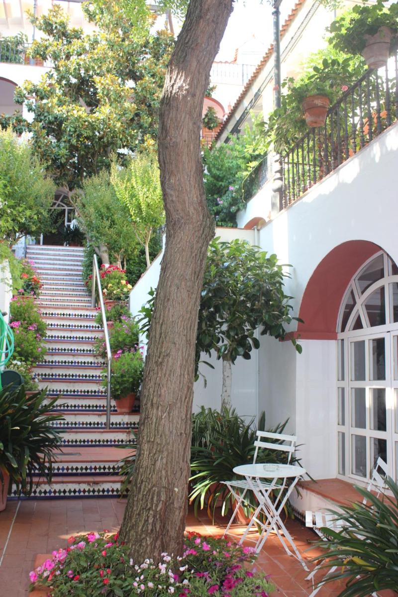 Jardín al aire libre en Hotel Varinia Serena - Balneario de Alange