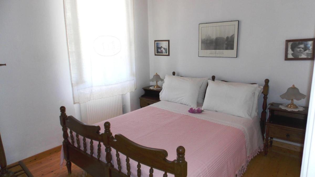 Lamda's House Agii Deka Corfu - Housity