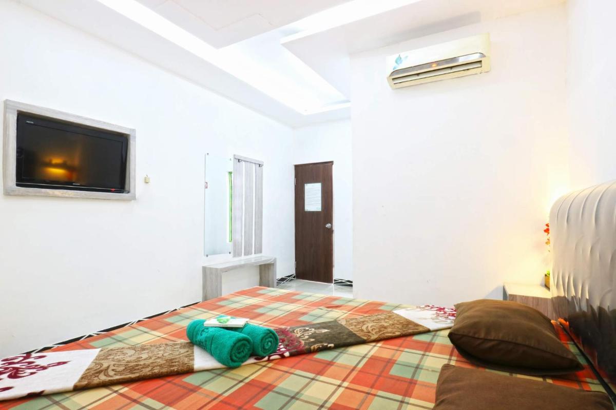 Habibah Syariah Hotel - Housity