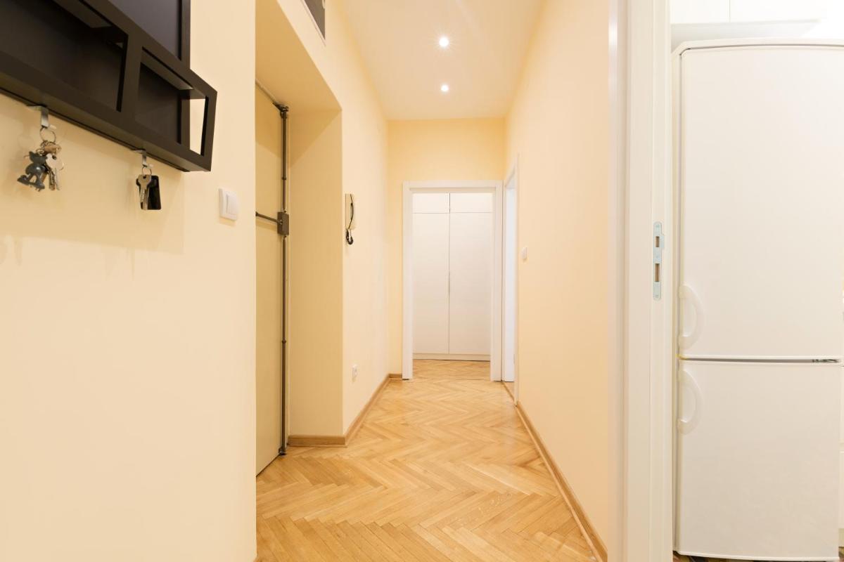Belgrade Center Apartment IV - Housity
