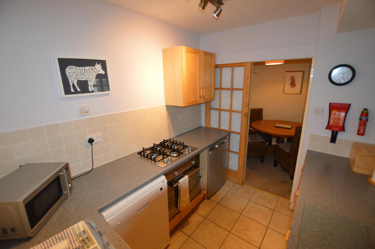 Fox Barn - Housity