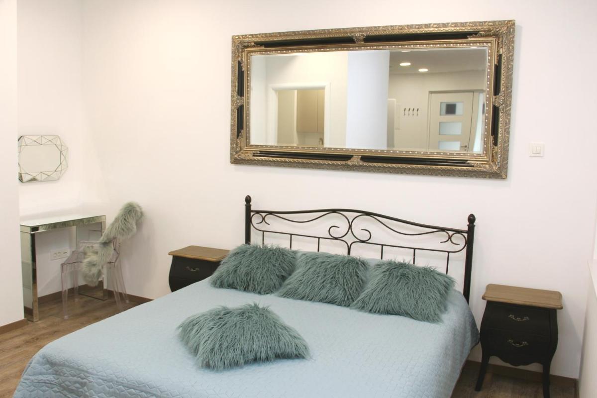 Maja Apartment - Housity
