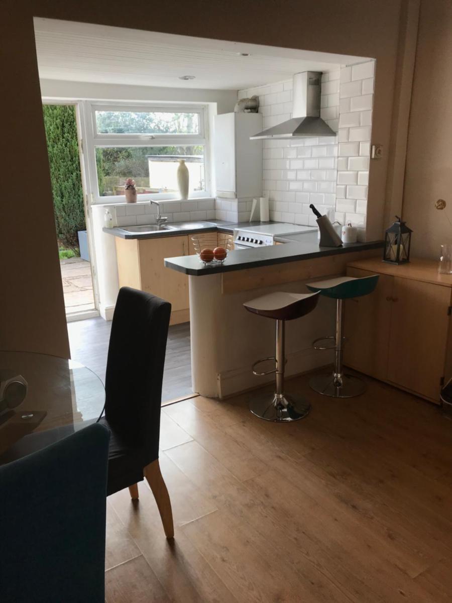 Mosley Common Road - Housity