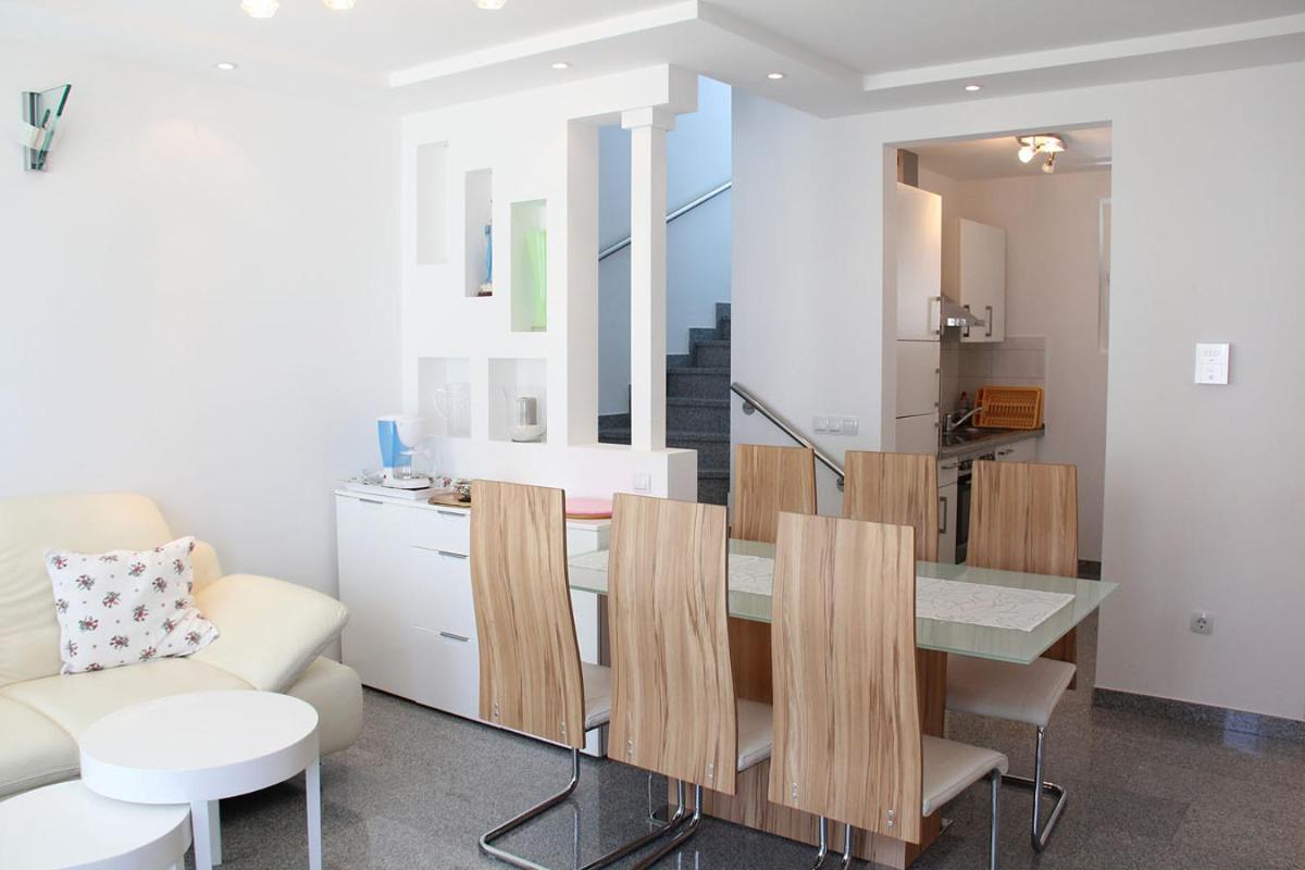Apartmani Vrsi Mulo - Housity
