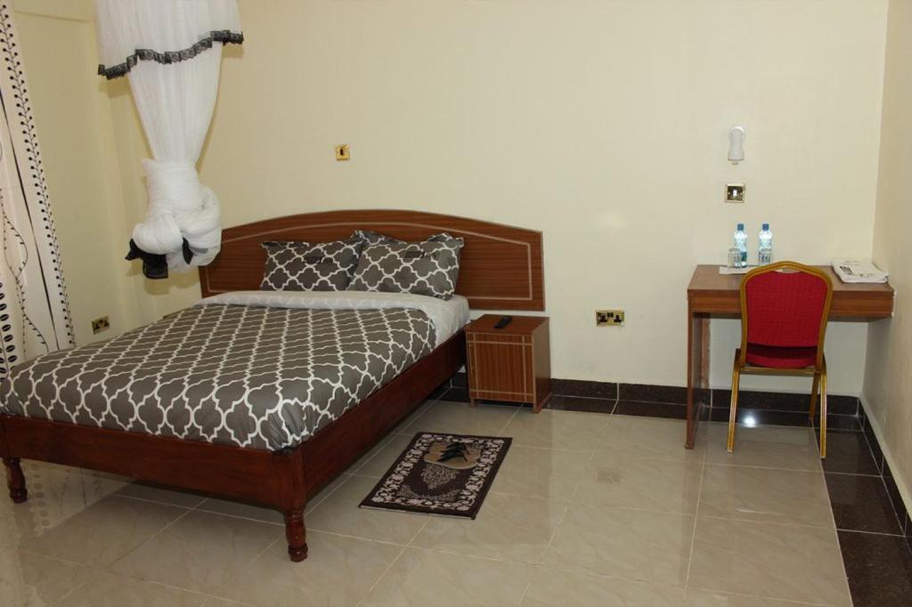 Gees Inn - Housity