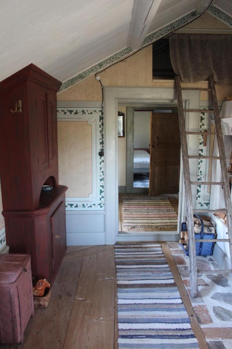 B&B i 1700-talsstil på Oklagård - Housity