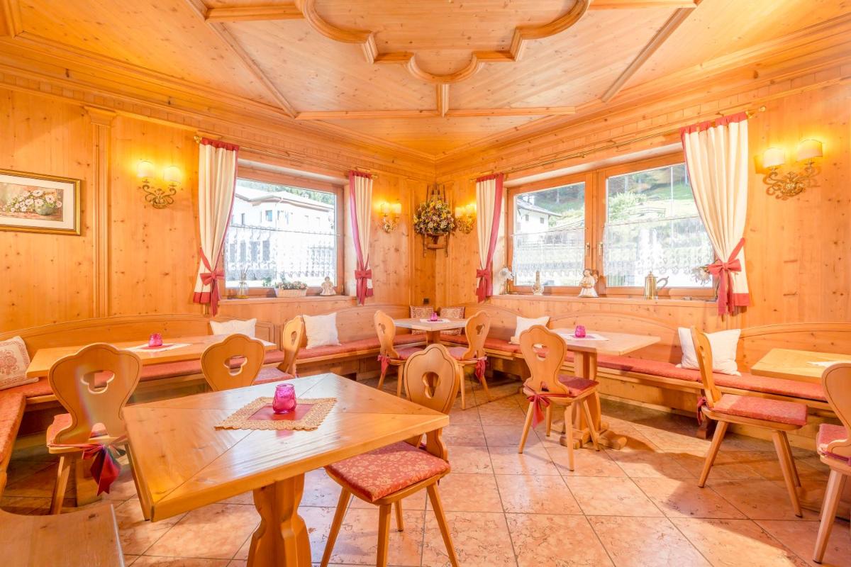 Hotel Garni la Stua - Housity