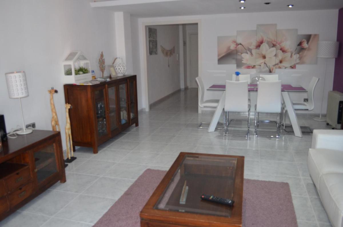 Sweet Caroline Apartment - Housity
