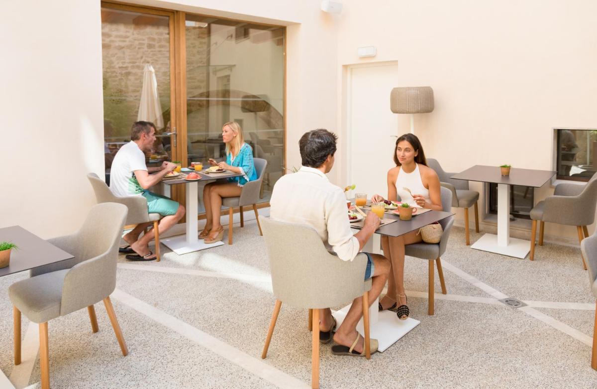 Clientes alojados en Forum Boutique Hotel & Spa - Adults Only