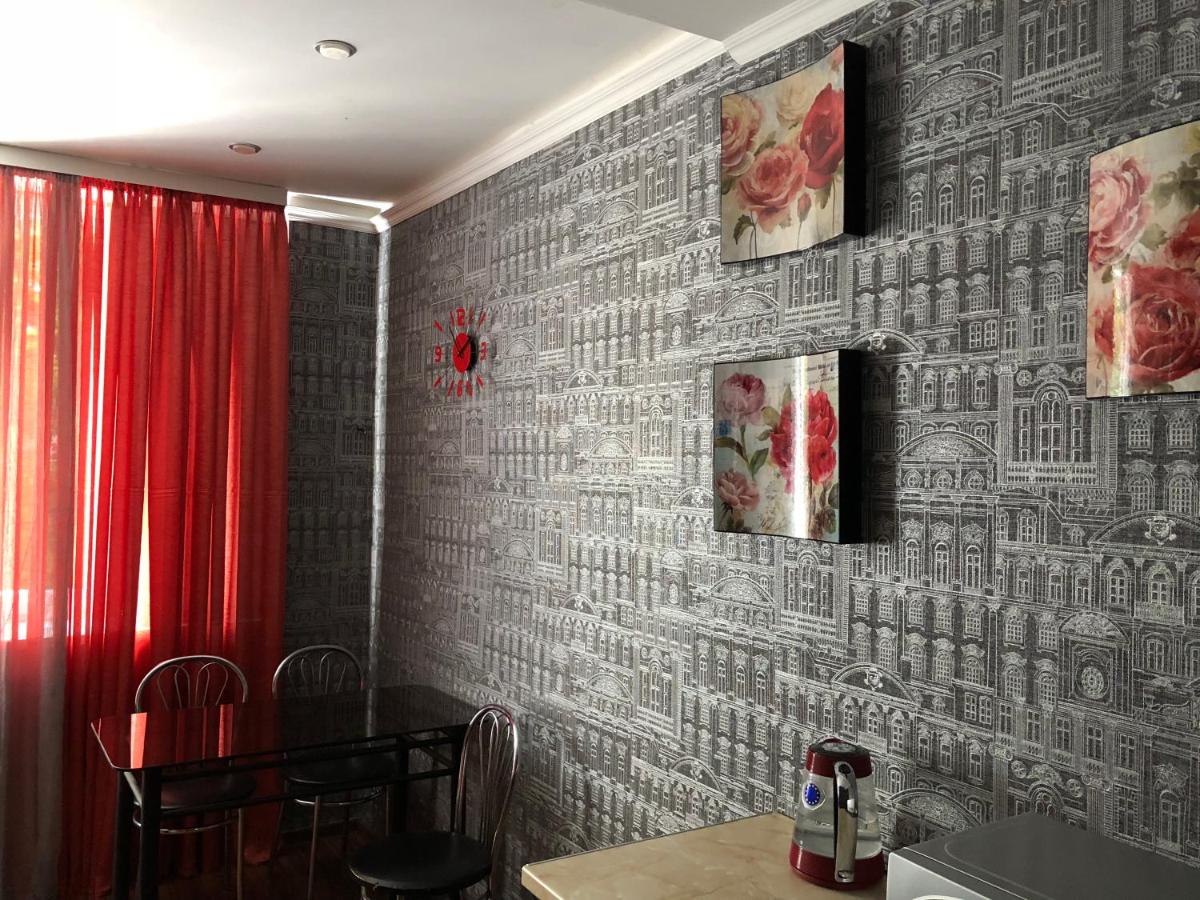 Two-Bedroom Apartment on Vatutina - Housity