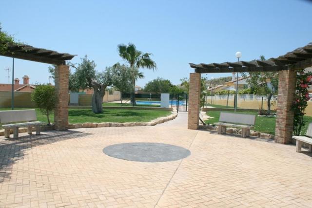 Mutxamel chalet, El Dorado, near El Campello - Housity