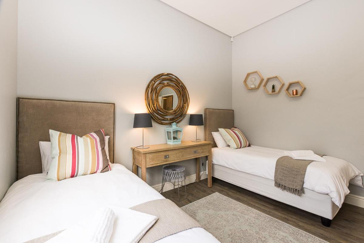 Suburban Bliss Durbanville - Housity