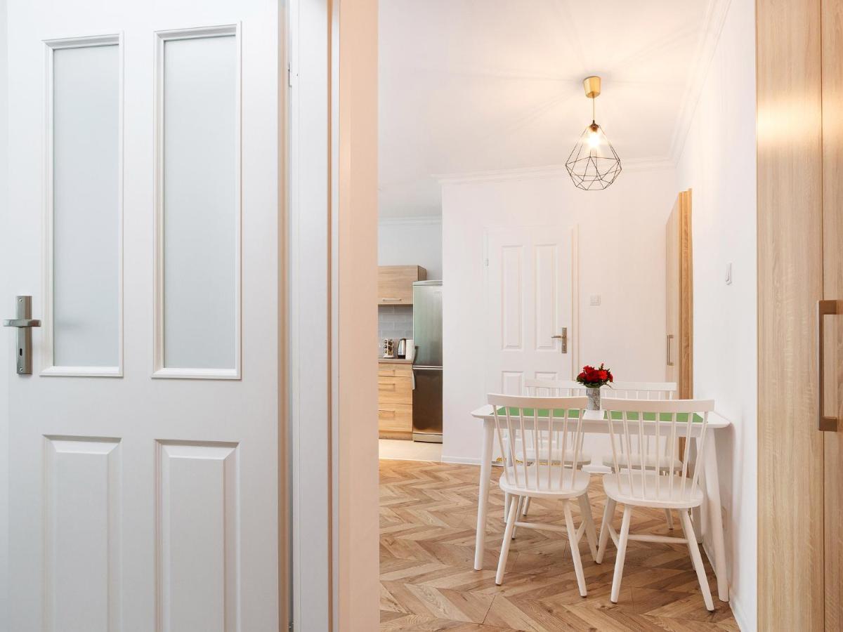 Apartments Old town Cracow Krasińskiego by Renters - Housity