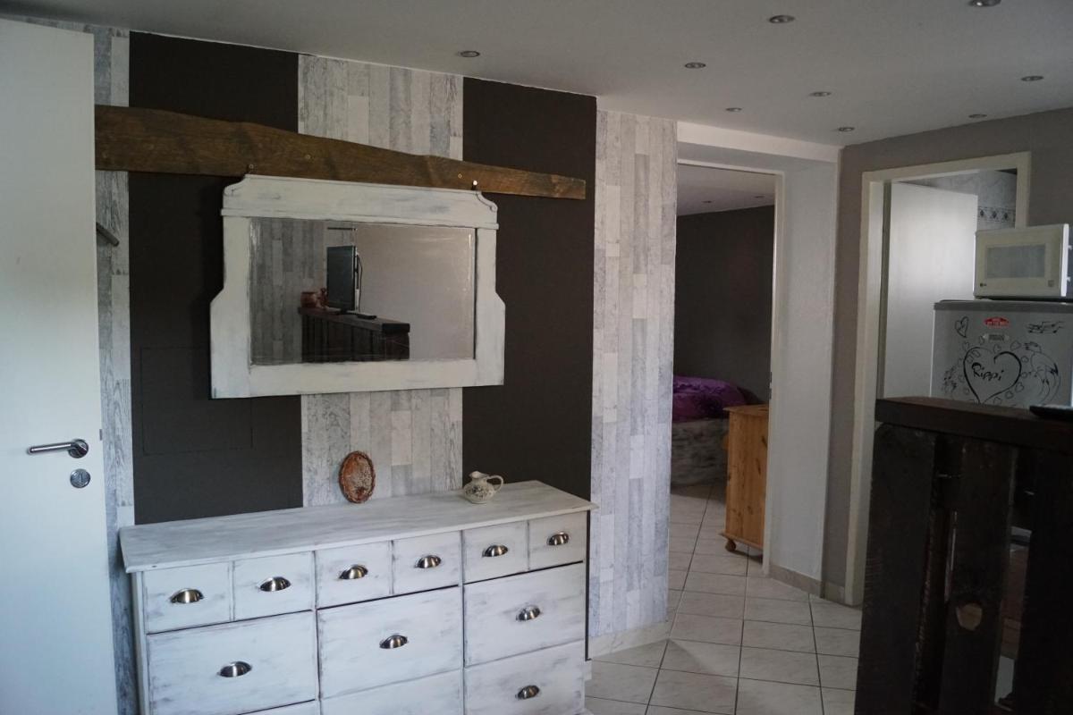 Ferienwohnung Rehagen Süd - Housity