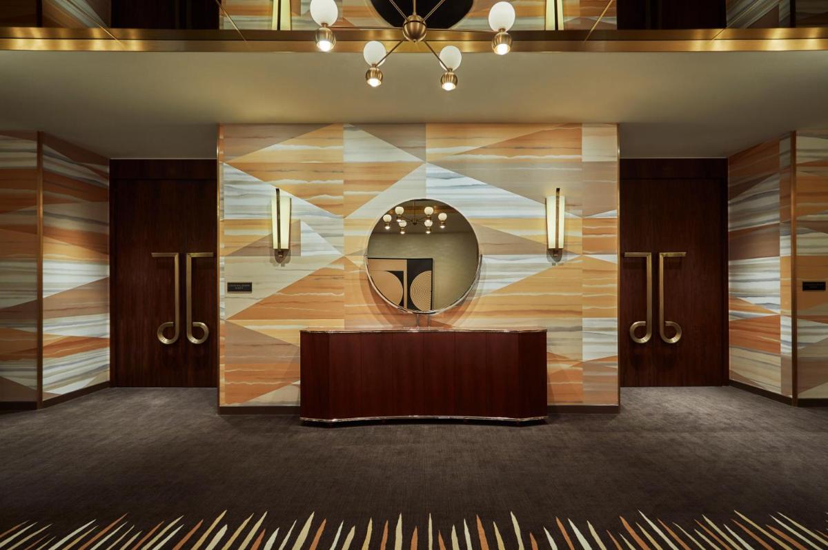 Viceroy Chicago - Housity
