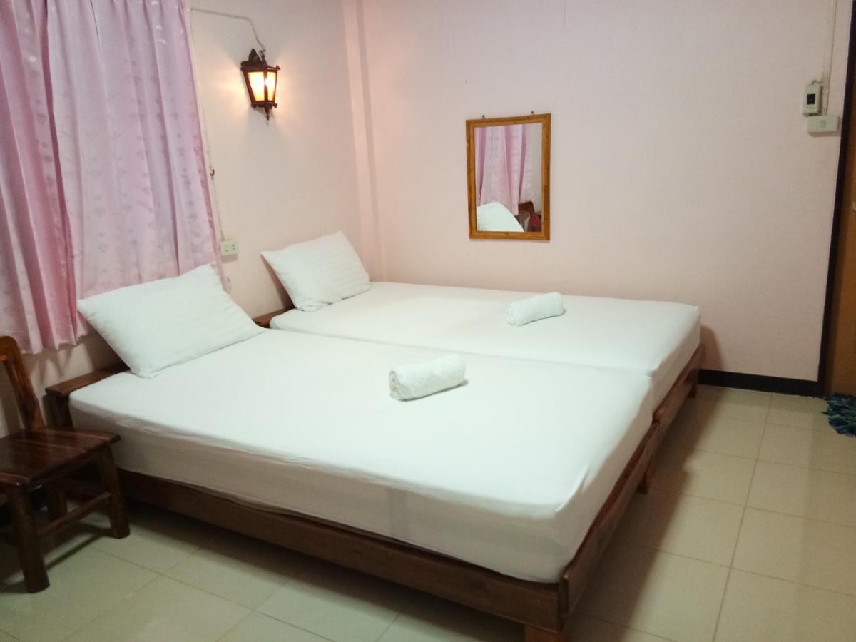 Sakthong Resort Sisatchanalai - Housity
