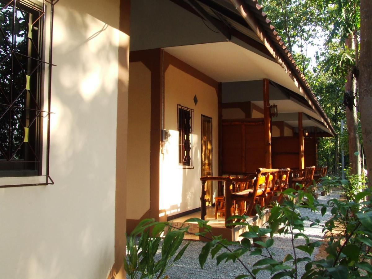 Sakthong Resort Sisatchanalai - Housity