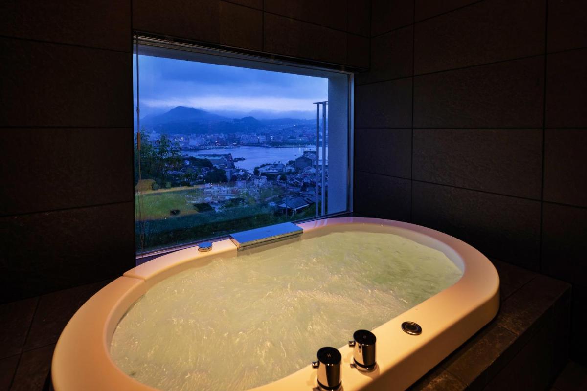 Garden Terrace Nagasaki Hotel & Resort - Housity