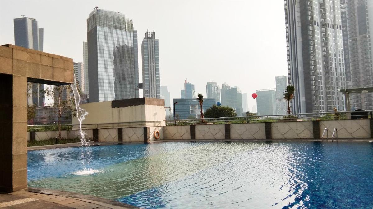 1BR The Wave Kuningan Apartment near Kota Kasablanka By Travelio - Housity