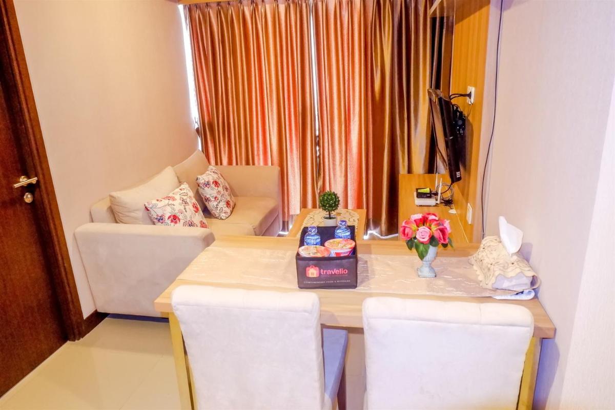Warm Interior 3BR Apartment H Residence near MT Haryono and Cawang By Travelio - Housity