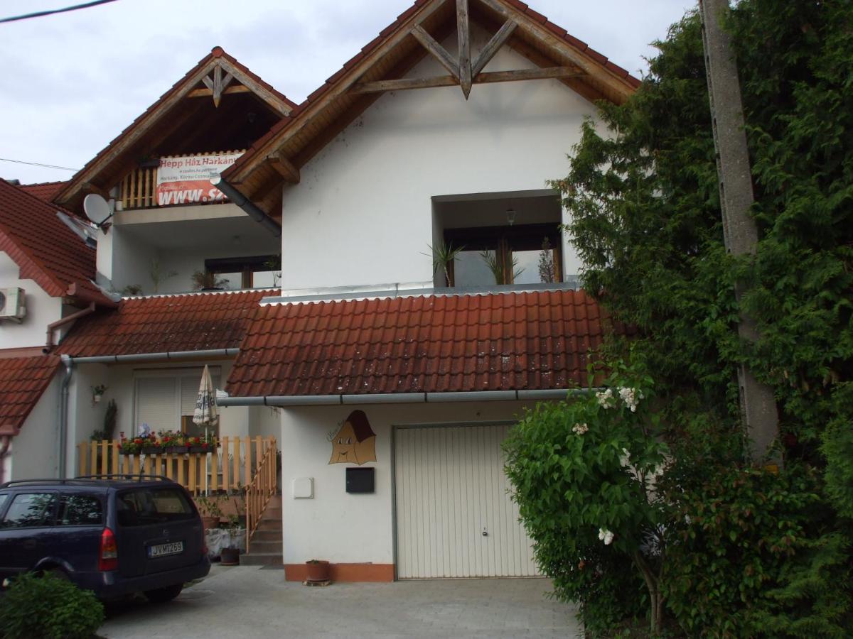 Heppház - Housity