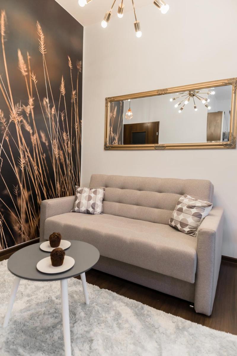 GoldenEye Apartment Center - Housity