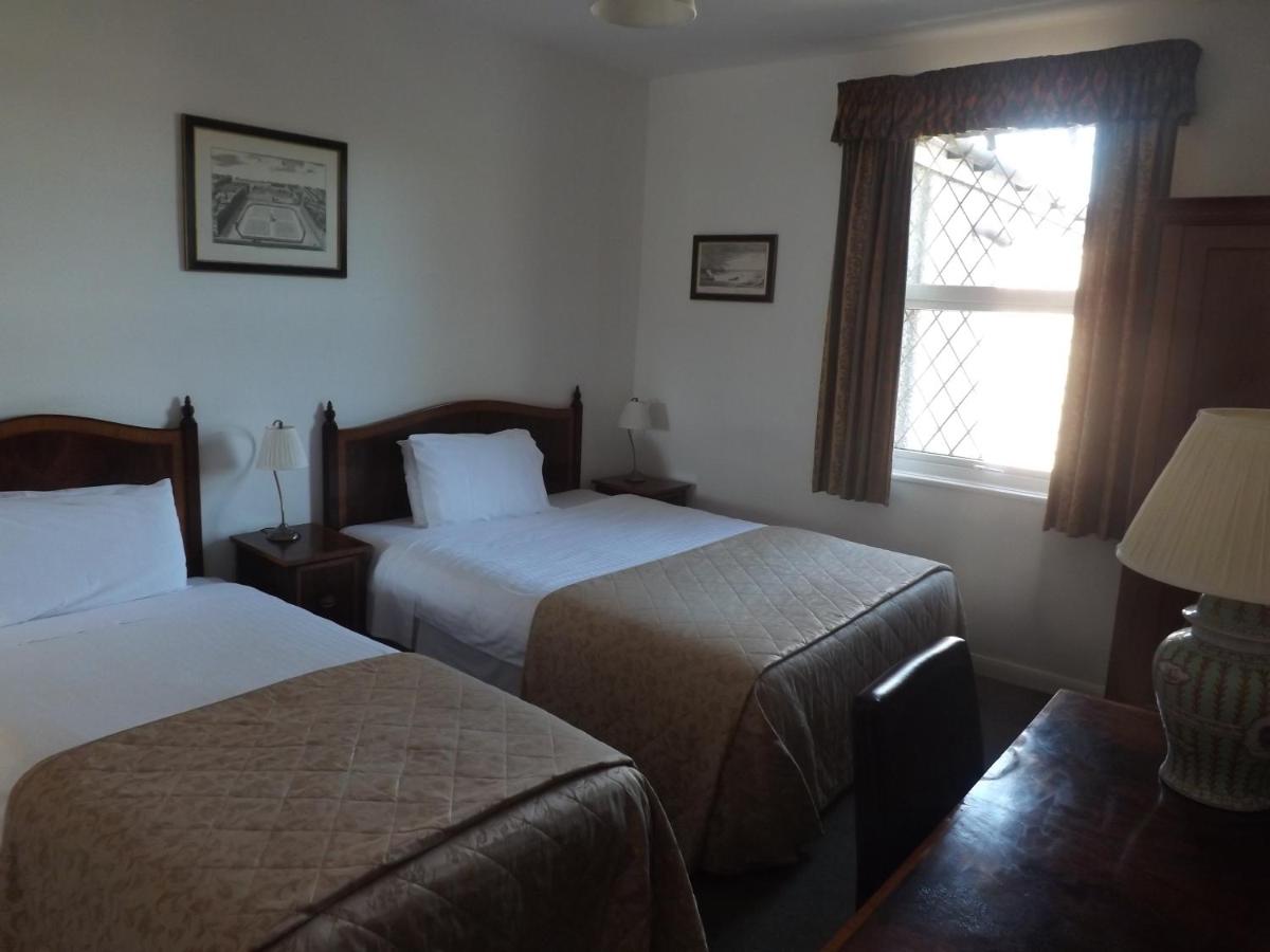 Ashleigh House - Housity